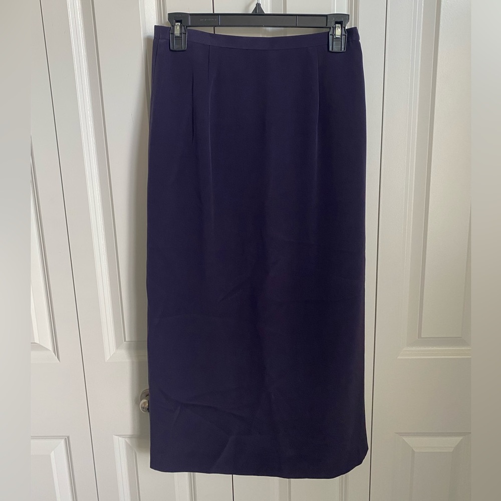 Talbots Pure Silk Classic Dark Purple Straight Skirt with Back Slit 6 Petite